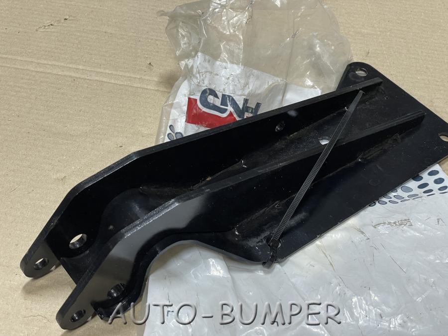 New Holland CR10.90 A4 (3/15-) Шарнир щитка 84344122